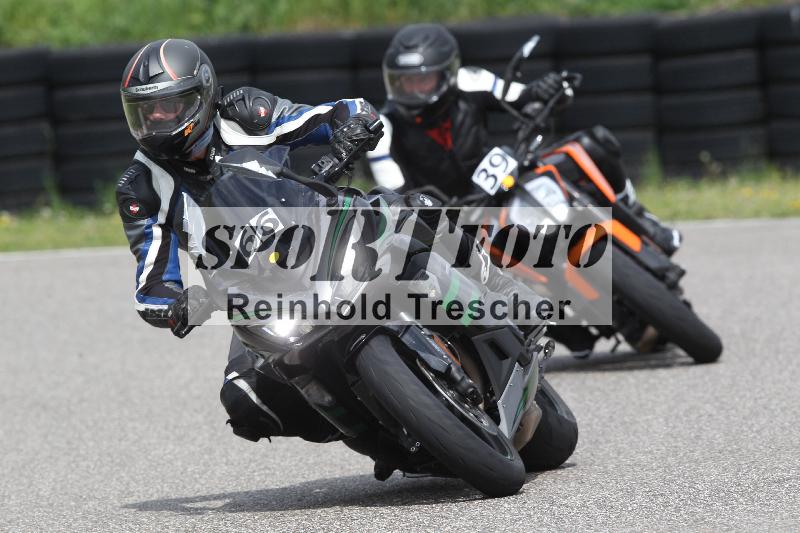 /Archiv-2025/10 23.04.2025 Cornu Master School ADR/rot-rouge/66